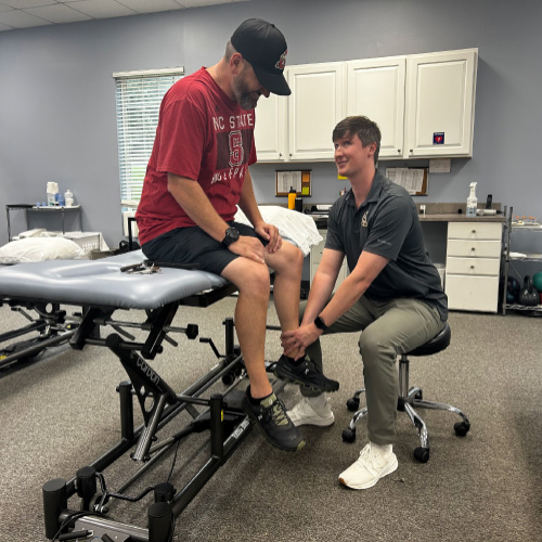 Managing Knee Arthritis With PT: Your Path to Pain-Free Living